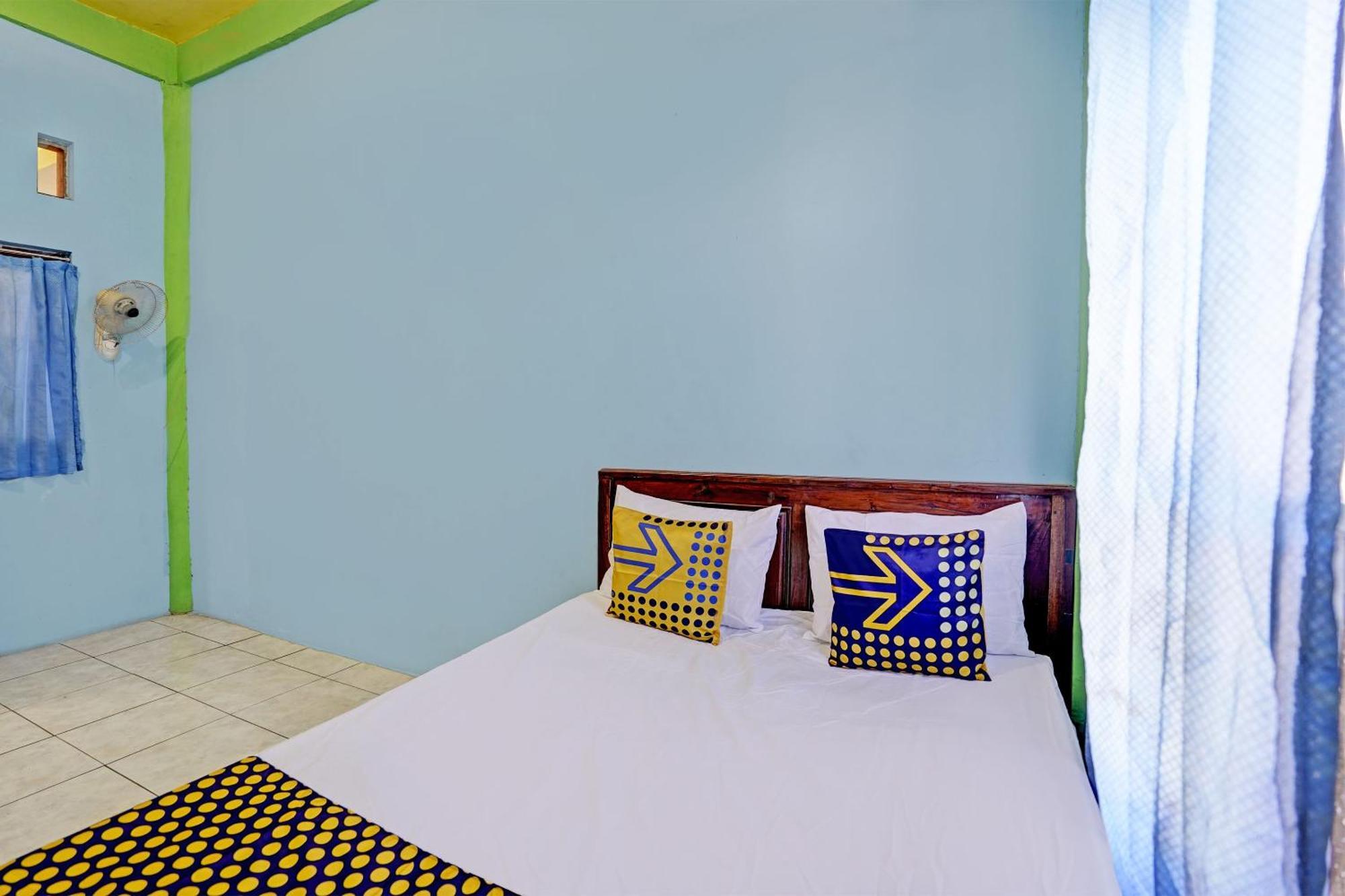 Oyo Life 93037 Nova Jaya Homestay Syariah Lamongan Exteriér fotografie
