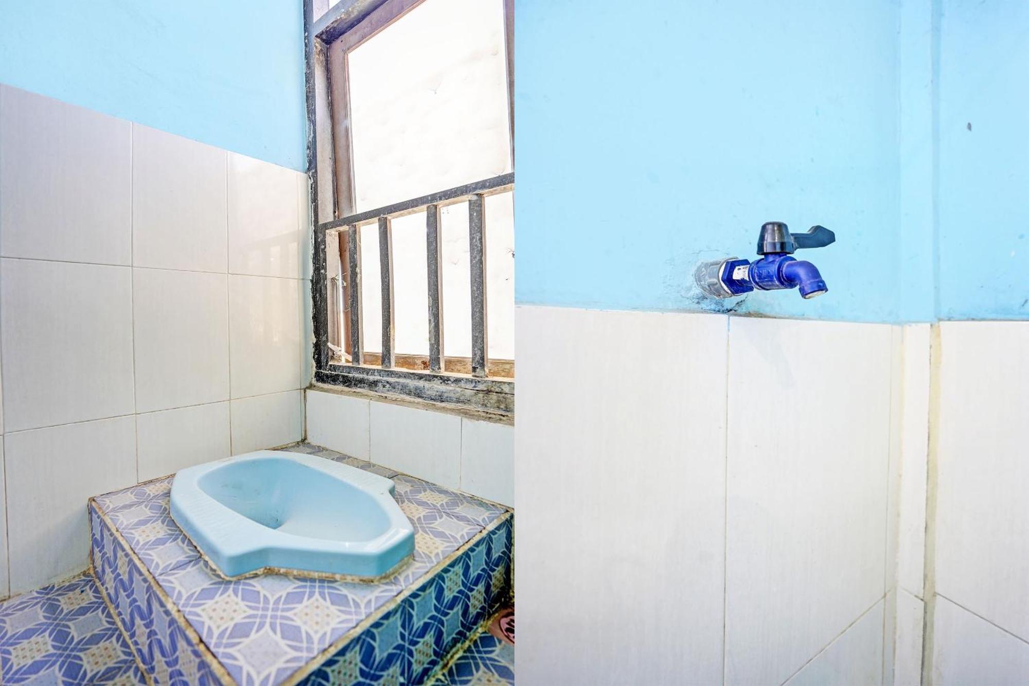Oyo Life 93037 Nova Jaya Homestay Syariah Lamongan Exteriér fotografie